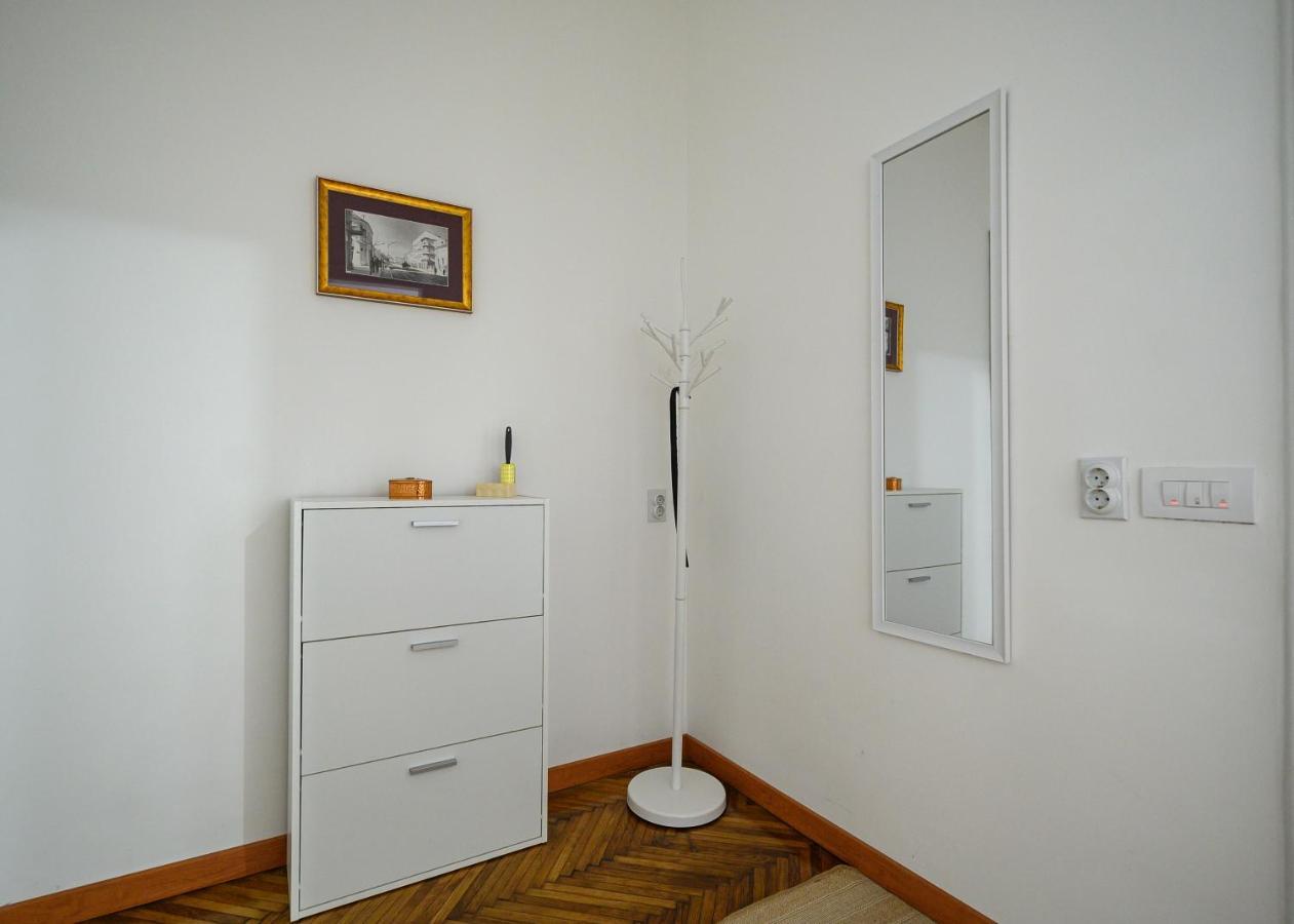 Center Retro Apartment Ni Extérieur photo