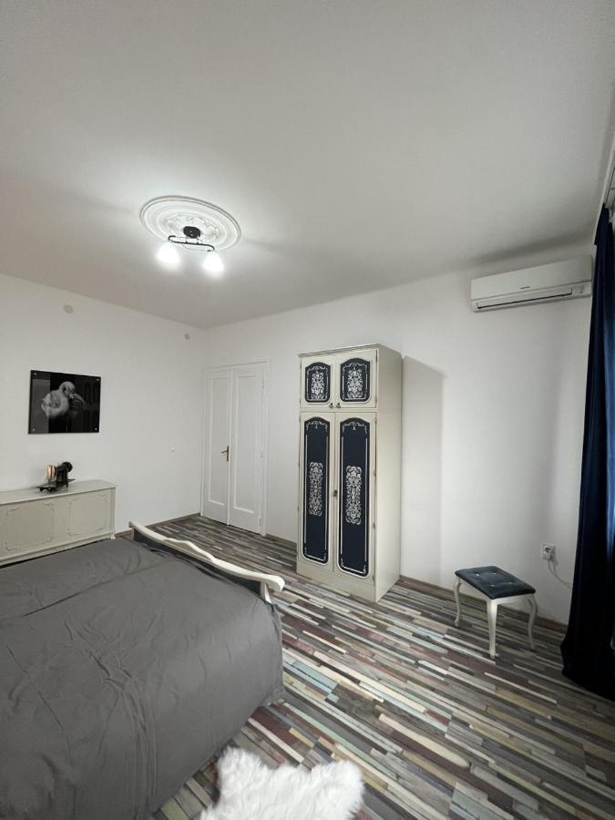 Center Retro Apartment Ni Extérieur photo