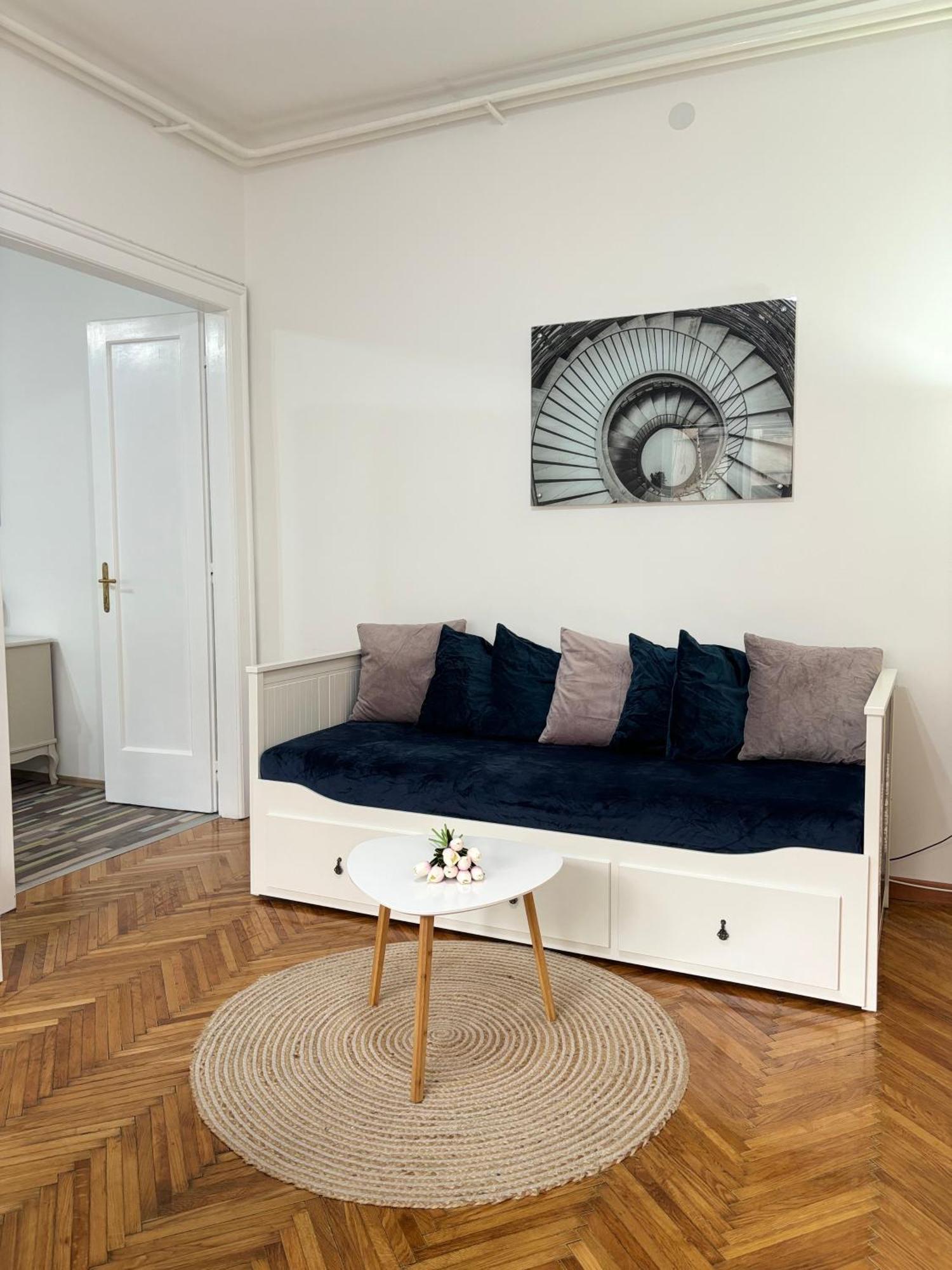 Center Retro Apartment Ni Extérieur photo